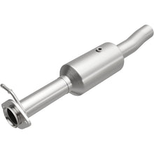 Load image into Gallery viewer, MagnaFlow 09-10 Ford F-550 Super Duty V10 6.8L Rear Underbody Direct Fit Catalytic Converter - 280434