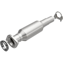 Load image into Gallery viewer, MagnaFlow 04-06 Toyota Sienna 3.3L Direct Fit Converter - 5592030