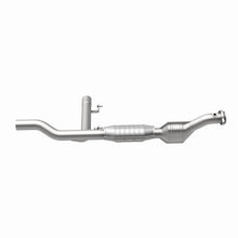 Load image into Gallery viewer, MagnaFlow Direct Fit Catalytic Converter 97-98 Ford Trucks 4.6L - 447134