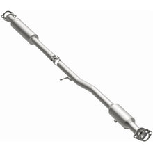 Load image into Gallery viewer, MagnaFlow Direct Fit Catalytic Converter OEM 14-15 Hyundai Tucson 2.0L Underbody - 52815
