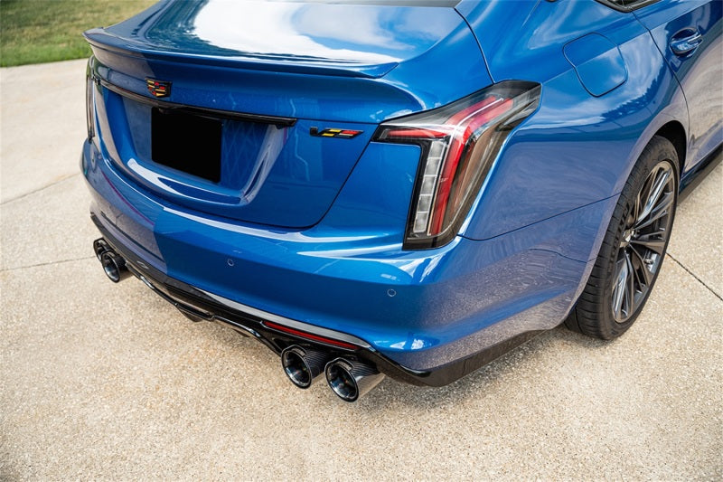 Corsa 2022-25 Caddy CT5 V Blackwing 3in. Cat-Back w/ Act. Exh. - Dbl X-Pipe - Twin 4.5in. BlkCF Tips - 21320CFBLK