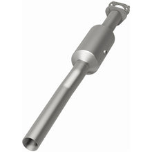 Load image into Gallery viewer, MagnaFlow 2009 Ford E-450 Super Duty V8 5.4L Underbody Direct-Fit Catalytic Converter - 280448
