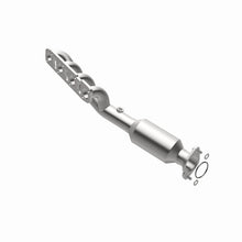 Load image into Gallery viewer, MagnaFlow 11-13 QX56 V8 5.6 OEM Manifold Direct Fit Converter - 22-036