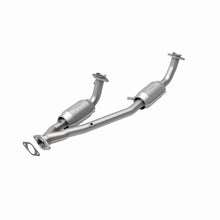 Load image into Gallery viewer, MagnaFlow Direct Fit Catalytic Converter Windstar 95-96 - 23353