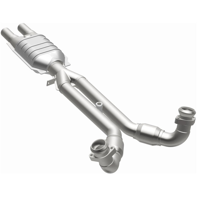MagnaFlow Direct Fit Catalytic Converter 81-86 Alfa Romeo GTV6 2.5L - 23097