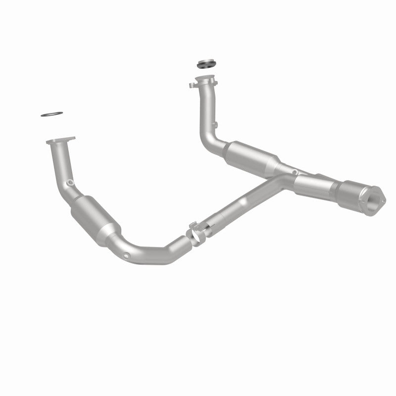 MagnaFlow Conv Direct Fit 07-09 Chevy Trailblazer SS 6.0L V8 - 5451650