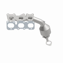 Load image into Gallery viewer, MagnaFlow Direct Fit Catalytic Converter 2007-2009 Sorento 3.3 3.8 L Manifold - 52309