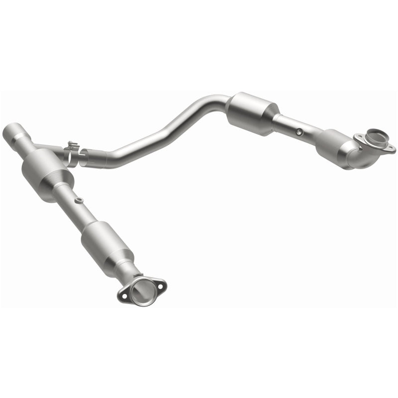 MagnaFlow 2006 Ford E-250 5.4L Direct Fit Converter - 5582167