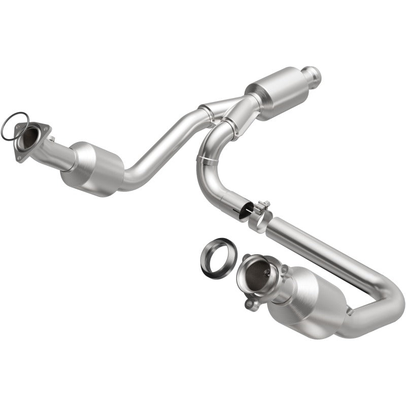 MagnaFlow 14-15 Chevrolet Silverado 1500 Underbody 4.3L / 5.3L Direct-Fit Catalytic Converter - 280424