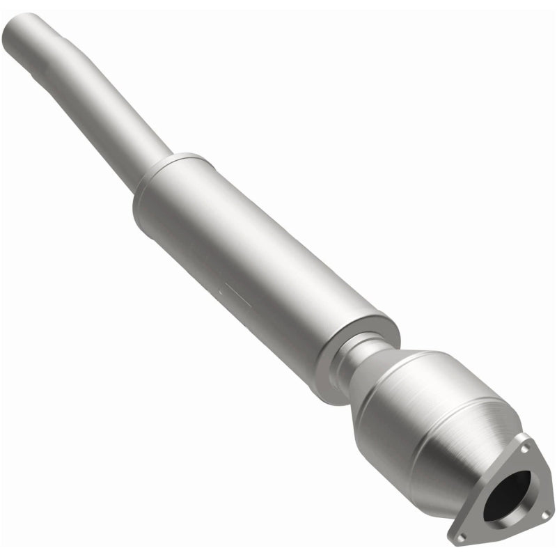 MagnaFlow Direct Fit Catalytic Converter 03-06 VW Phaeton 4.2L PS Rr - 49878