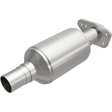 Load image into Gallery viewer, MagnaFlow 94-95 S10/Sonoma 2.2L CA Direct Fit Converter - 3391496