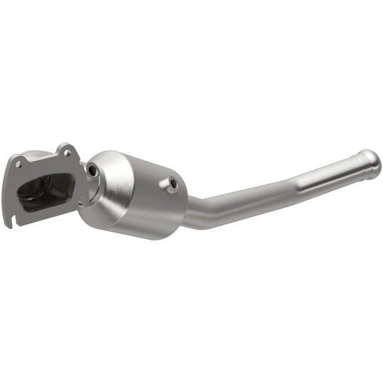 MagnaFlow Direct Fit Catalytic Conv 13-18 Dodge Durango 3.6L V6 / 13-18 Jeep Grand Cherokee 3.6L V6 - 21-251