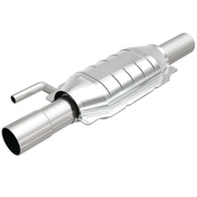 Load image into Gallery viewer, MagnaFlow Direct Fit Catalytic Converter 95 Dodge Ram 2500Hd 5.9L/8. - 95221