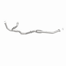 Load image into Gallery viewer, MagnaFlow Direct Fit Catalytic Converter 98-00 Sienna 3.0L - 23751