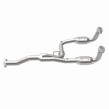 Load image into Gallery viewer, MagnaFlow Direct Fit Catalytic Converter 07 Jeep Liberty 3.7L OEM - 49186