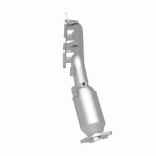 Load image into Gallery viewer, MagnaFlow Direct Fit Catalytic Converter 12-16 Hyundai Equus V8 5 OEM Manifold - 22-093