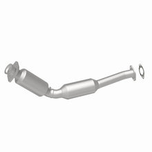 Load image into Gallery viewer, MagnaFlow 04-11 Lincoln Town Car V8 4.6L GAS California Catalytic Converter Direct Fit - 5411010