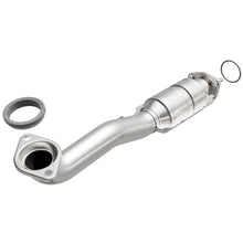 Load image into Gallery viewer, MagnaFlow Direct Fit Catalytic Converter 10-11 Honda CR-V 2.4L - 51783