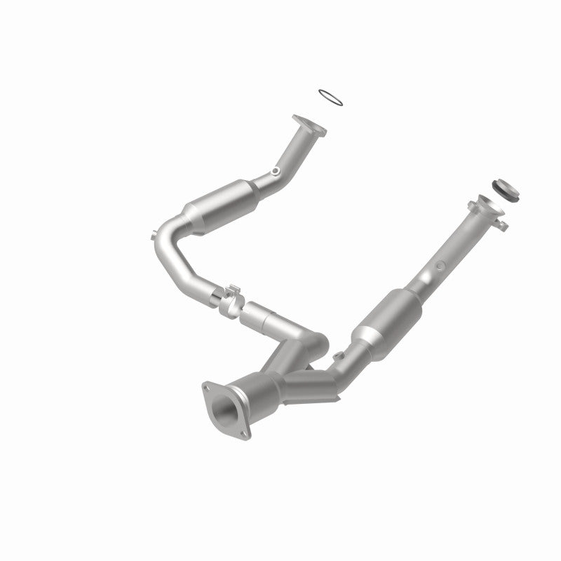 MagnaFlow Conv Direct Fit 07-09 Chevy Trailblazer SS 6.0L V8 - 5451650