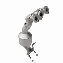 Load image into Gallery viewer, MagnaFlow Direct Fit Catalytic Converter 08-09 Toyota Highlander 3.3L - 51540