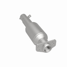 Load image into Gallery viewer, MagnaFlow California Grade Catalytic Converter Direct Fit 91-92 Oldsmobile Bravada V6 4.3L - 3391486
