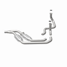 Load image into Gallery viewer, MagnaFlow Conv DF GM 89 92 (2.5in Tubing) - 23479