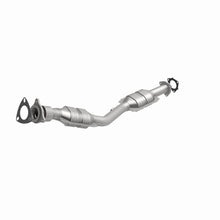 Load image into Gallery viewer, MagnaFlow Direct Fit Catalytic Converter 07-10 Saturn VUE 2.4L - 51722