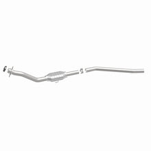 Load image into Gallery viewer, MagnaFlow DF Cat. Conv California Grade 92-93 Chrysler Town &amp; Country 3.3L/94-95 Town &amp; Country 3.8L - 3391274