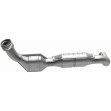 Load image into Gallery viewer, MagnaFlow Direct Fit Catalytic Converter 01 Ford Trucks 5.4L - 447125