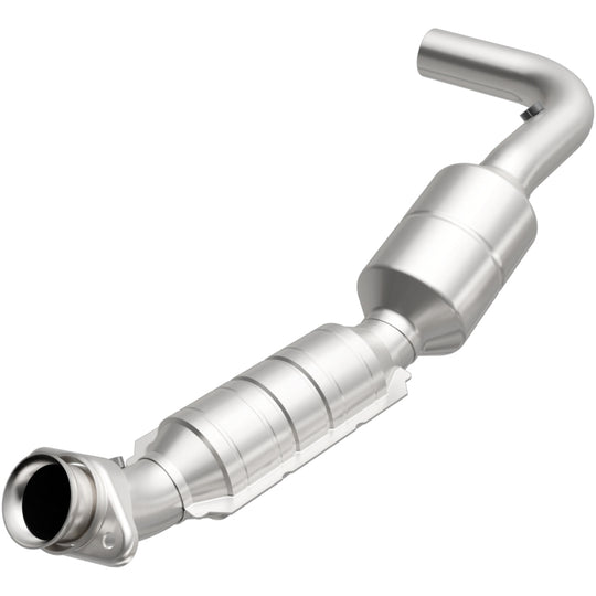 MagnaFlow Direct Fit Catalytic Converter 05-07 Ford E150 4.6L Driver Side - 24310