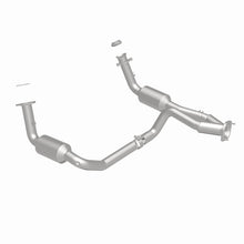 Load image into Gallery viewer, MagnaFlow 04-06 Chevrolet Silverado 1500 5.3L Direct Fit Catalytic Converter - 4651097