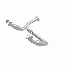 Load image into Gallery viewer, MagnaFlow 07-08 Chevrolet Silverado 1500 4.3L Direct Fit Converter - 5451194