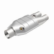 Load image into Gallery viewer, MagnaFlow Universal Catalytic Converter 2.5/2 Single/Dual O2 - 51667