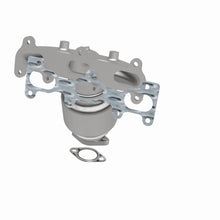 Load image into Gallery viewer, MagnaFlow Direct Fit Catalytic Converter 06 Kia Optima 2.7L - 452044