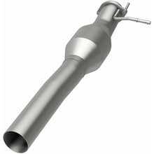 Load image into Gallery viewer, MagnaFlow Direct Fit Catalytic Converter 00-03 Ford F250/350 SD 7.3 - 60512