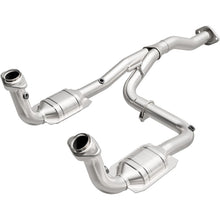 Load image into Gallery viewer, MagnaFlow Direct Fit Catalytic Converter 07 Jeep Liberty 3.7L - 23957