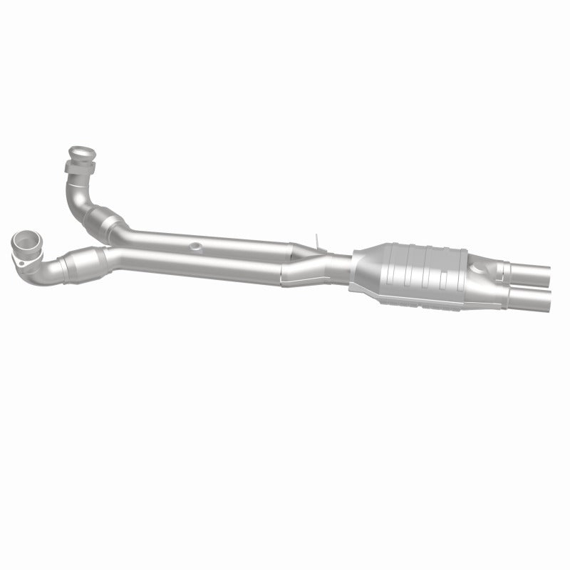 MagnaFlow Direct Fit Catalytic Converter 81-86 Alfa Romeo GTV6 2.5L - 23097