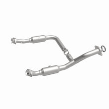 Load image into Gallery viewer, MagnaFlow 2006 Ford Explorer 4.6L Direct Fit Converter - 5451672