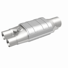 Load image into Gallery viewer, MagnaFlow Universal Catalytic Converter 3inch/2inch Single/dual w/ O2 - 99047HM