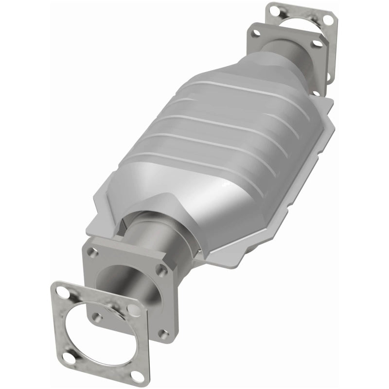 MagnaFlow California Direct Fit Catalytic Conv 75-82 Chevrolet LUV 1.8L / 86-91 Isuzu Trooper 2.3L - 3391652