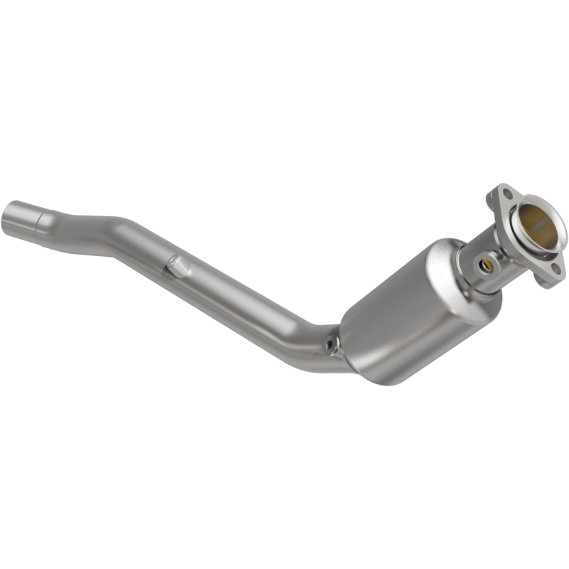 MagnaFlow 05-06 Land Rover LR3 4.4L Direct Fit Converter - 4651718