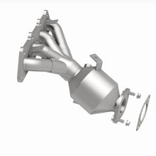 Load image into Gallery viewer, MagnaFlow 18-19 Hyundai Accent L4 1.6L / 2018 Kia Rio L4 1.6L Direct-Fit Catalytic Converter - 23-113