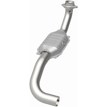 Load image into Gallery viewer, MagnaFlow Direct Fit Catalytic Converter 03-05 Ford Expedition/05-06 Lincoln Navigator 5.4L D/S - 93126