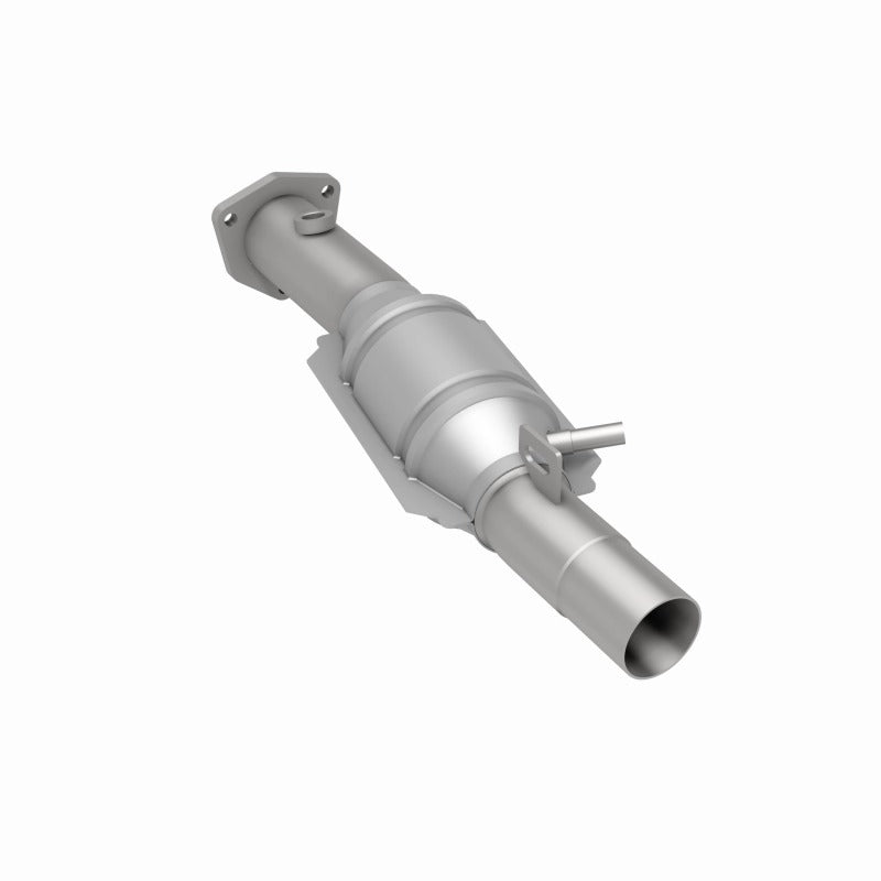 MagnaFlow Direct Fit Catalytic Converter 95 Volkswagen Golf 2.8L - 23713