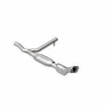 Load image into Gallery viewer, MagnaFlow Direct Fit Catalytic Converter 00-01 Ford F-150 4.6L 2wd - 93153