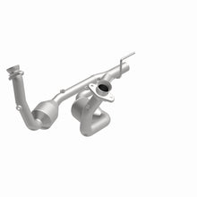 Load image into Gallery viewer, MagnaFlow Direct Fit Catalytic Converter 04 Jeep Grand Cherokee 4.7L - 49074