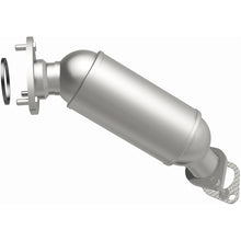 Load image into Gallery viewer, MagnaFlow Direct Fit Catalytic Converter 2013-2015 GMC Acadia - 5582446