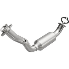 Load image into Gallery viewer, MagnaFlow 97-00 Ford Explorer 4.0L Direct Fit Converter - 4451315