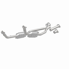 Load image into Gallery viewer, MagnaFlow Direct Fit Catalytic Converter Range Rover 90-93 - 23821
