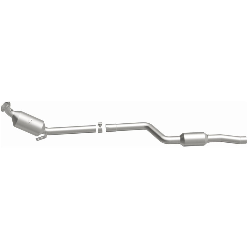 MagnaFlow 2011 C300 V6 3 OEM Underbody Direct Fit Converter - 21-437